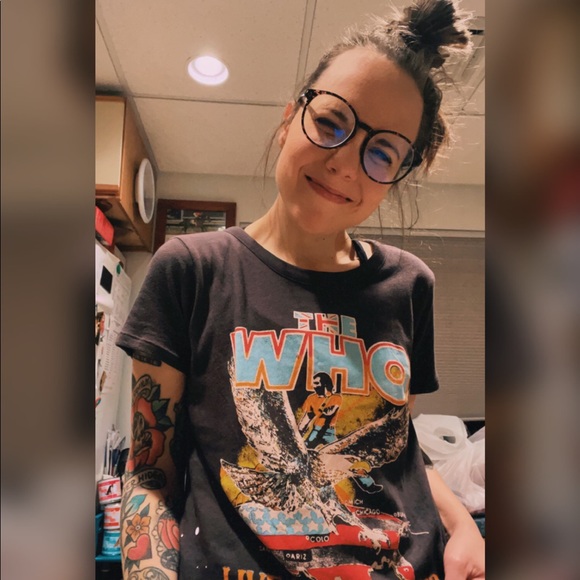 Meet your Posher, Emily joy - Picture 5 of 10